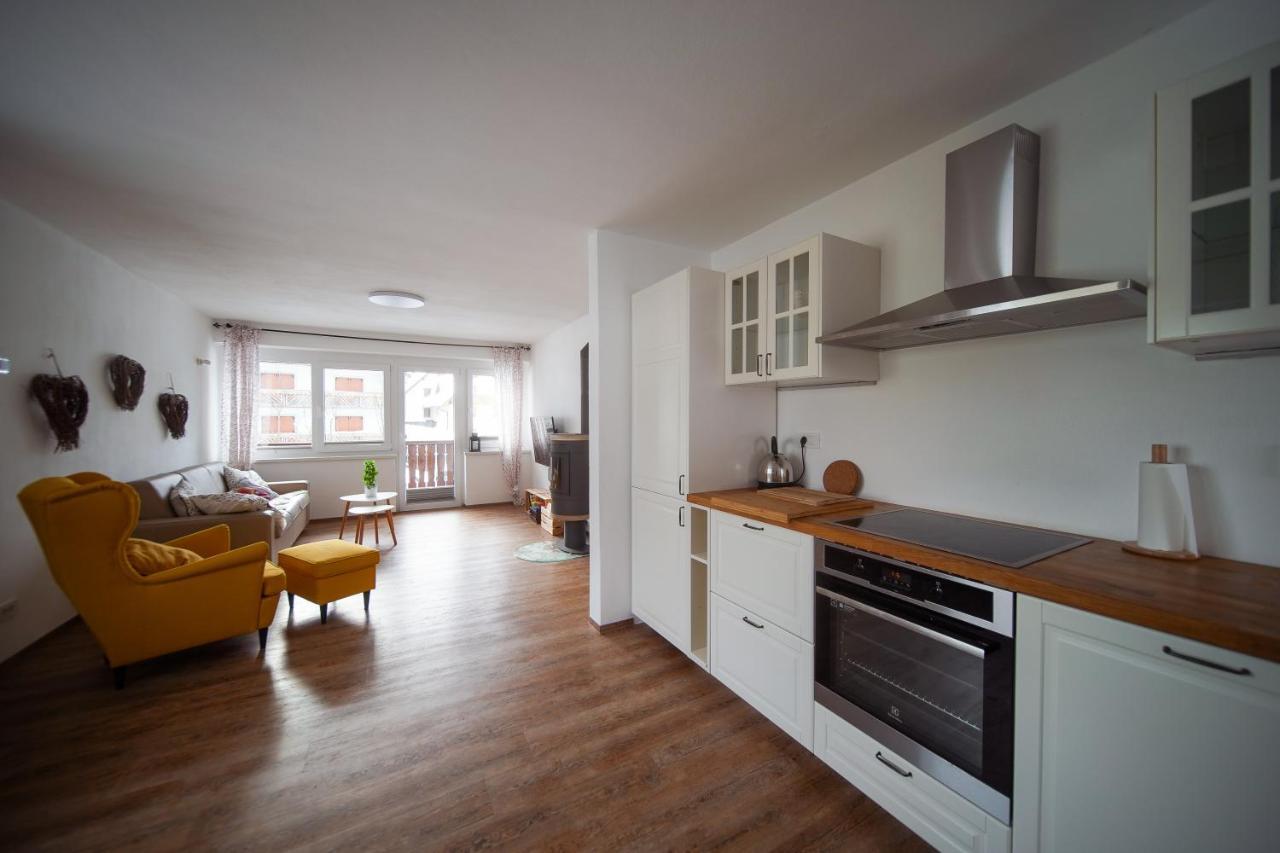 Appartamento Cozy Nest In The Heart Of Kranjska Gora Esterno foto