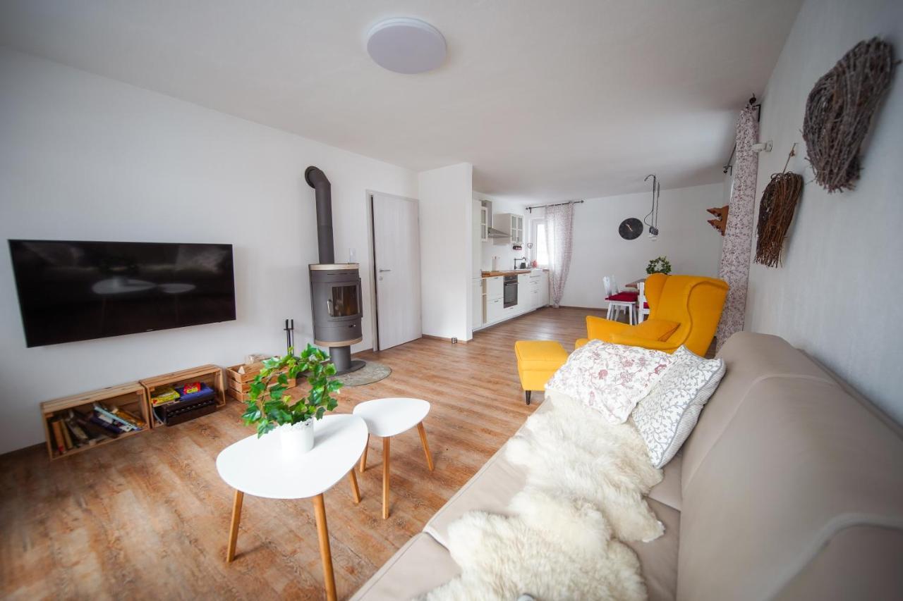 Appartamento Cozy Nest In The Heart Of Kranjska Gora Esterno foto