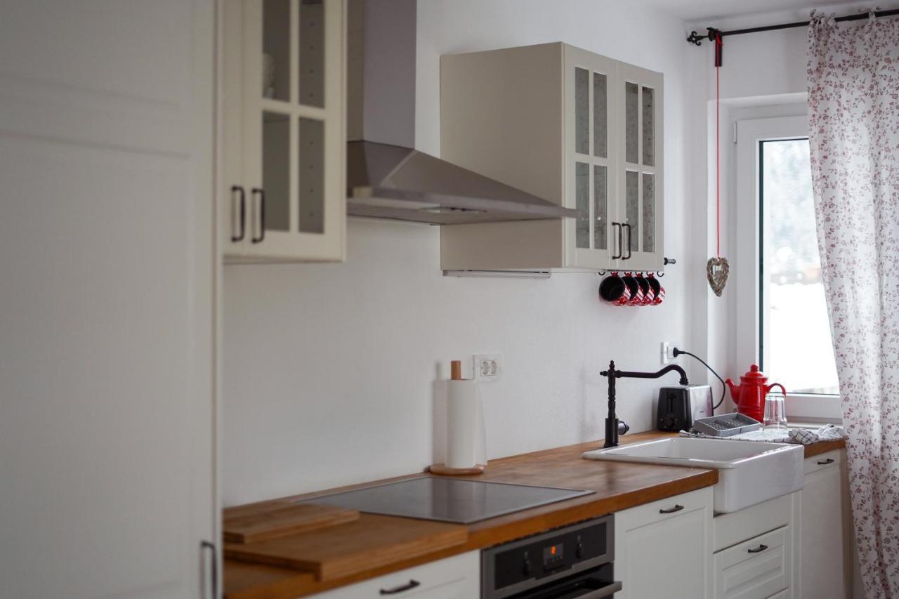 Appartamento Cozy Nest In The Heart Of Kranjska Gora Esterno foto