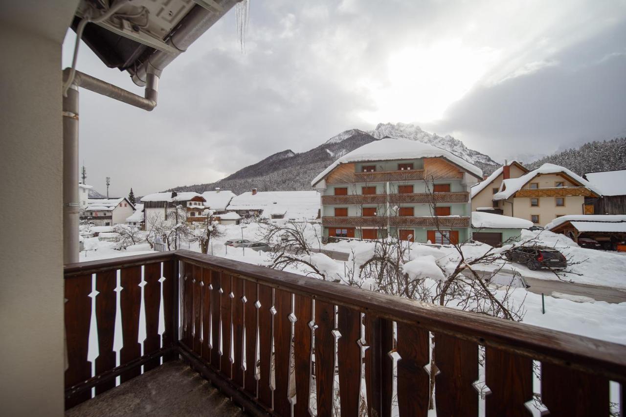 Appartamento Cozy Nest In The Heart Of Kranjska Gora Esterno foto