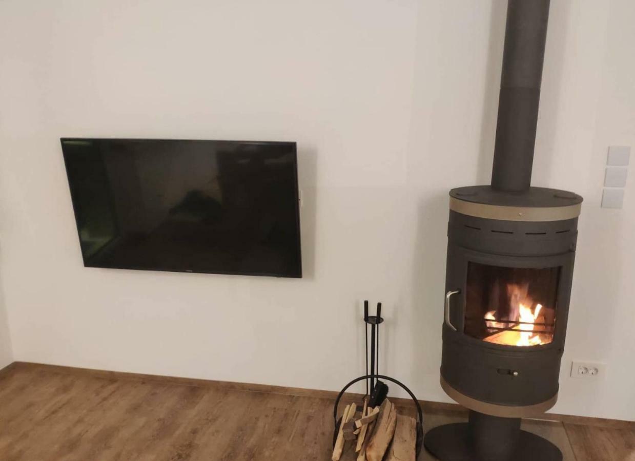 Appartamento Cozy Nest In The Heart Of Kranjska Gora Esterno foto