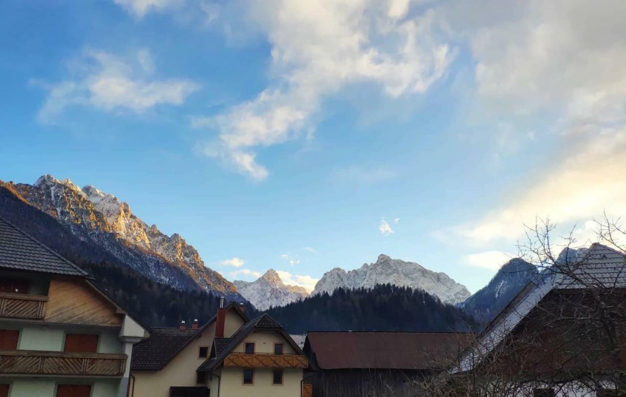 Appartamento Cozy Nest In The Heart Of Kranjska Gora Esterno foto